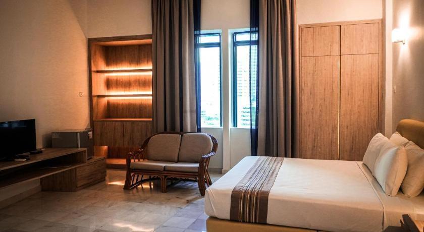 Stallions Suites Penang Jelutong Buitenkant foto
